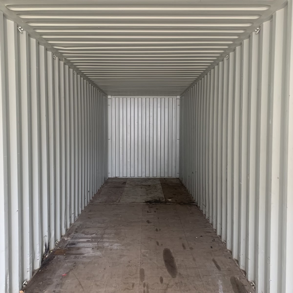 C40-313 40′ High Cube ($3300)