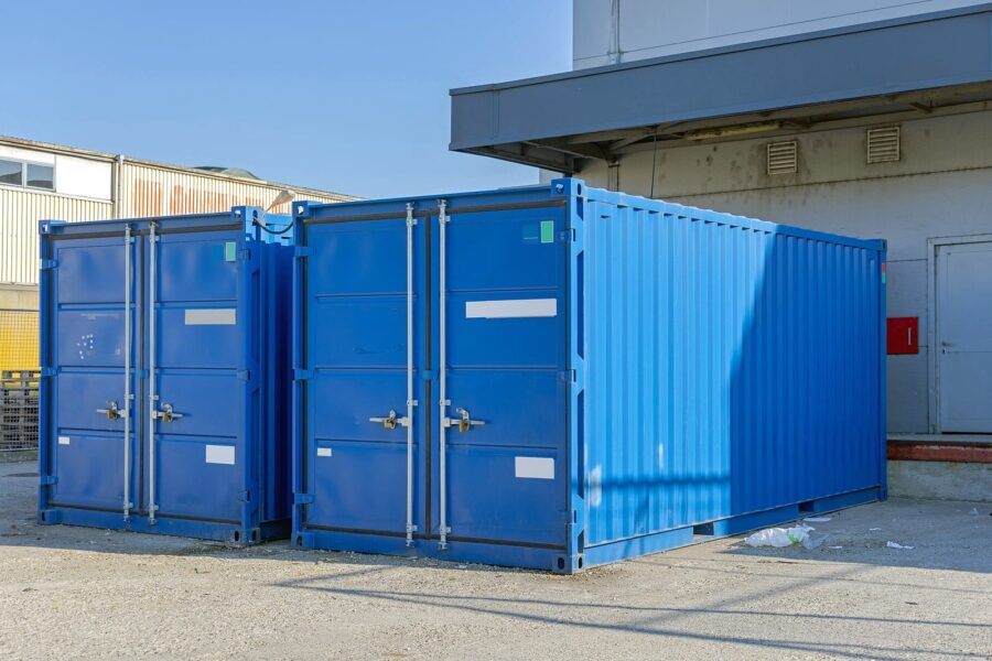 Image of two shipping containers on Page Street Leasing's website